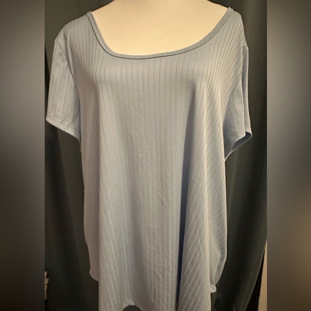Full Circle Trends Blue Blouse size 3X criss cross straps polyester and spandex